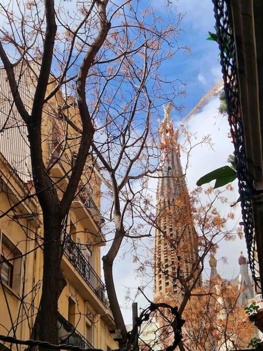 Appartement Loft Nearby Sagrada Familia à Barcelone Extérieur photo